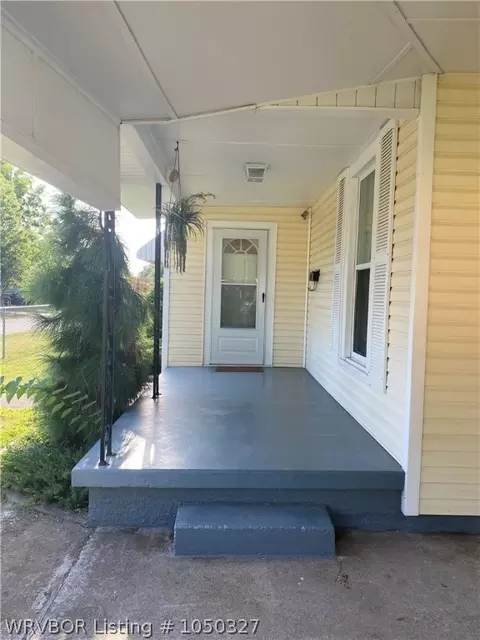 1721 S V St, Fort Smith, AR 72901 photo 2