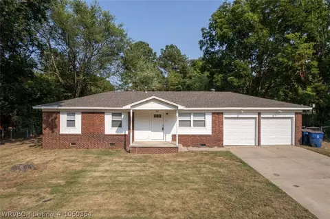 7601 Cheryl Ln, Fort Smith, AR 72908 photo 1