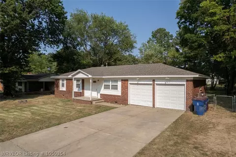 7601 Cheryl Ln, Fort Smith, AR 72908 photo 2