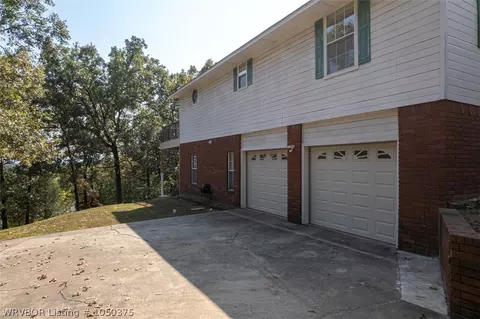 200 Pendergrass St, Muldrow, OK 74948 photo 2