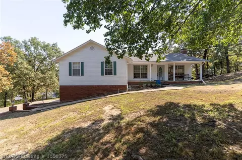 200 Pendergrass St, Muldrow, OK 74948 photo 1