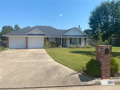6811 Red Bud Dr, Fort Smith, AR 72916 photo 2