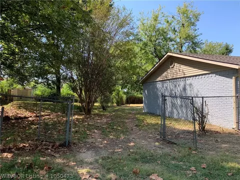 1007 M St, Barling, AR 72923 photo 20