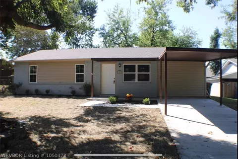 1007 M St, Barling, AR 72923 photo 1