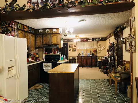 479 E 5th St, Waldron, AR 72958 photo 13