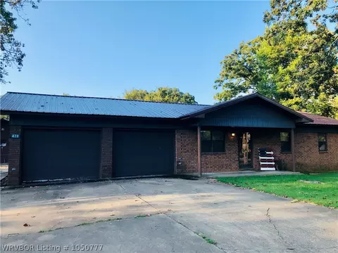 479 E 5th St, Waldron, AR 72958 photo 1