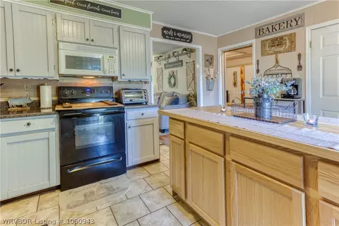 2406 Barbara Ln, Lavaca, AR 72941 photo 13