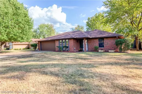 2108 Queensbury Way, Fort Smith, AR 72908 photo 3