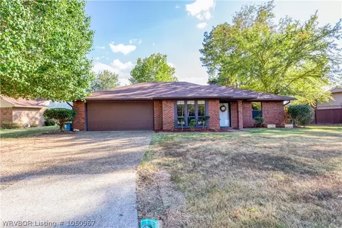 2108 Queensbury Way, Fort Smith, AR 72908 photo 1