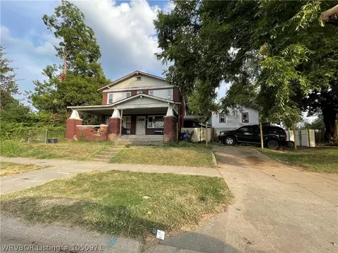 718 N 16th St, Fort Smith, AR 72901 photo 1