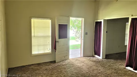 210 Peach St, Altus, AR 72821 photo 3