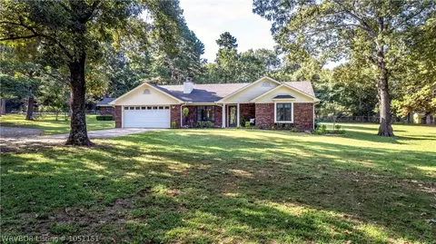 1411 Chapman Ct, Lavaca, AR 72941 photo 1