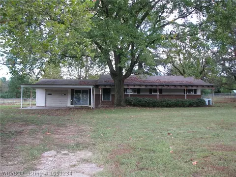 2210 Rodeo Arena Rd, Lavaca, AR 72941 photo 1