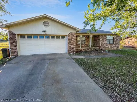 12216 Ivory Pl, Fort Smith, AR 72916 photo 2