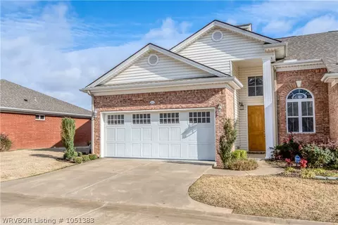 61 Jeffrey Way, Fort Smith, AR 72903 photo 2