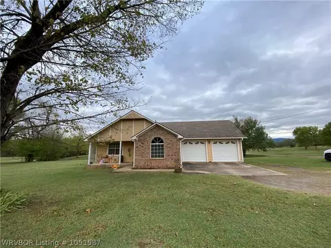 305 Ludlow St, Hartford, AR 72938 photo 3
