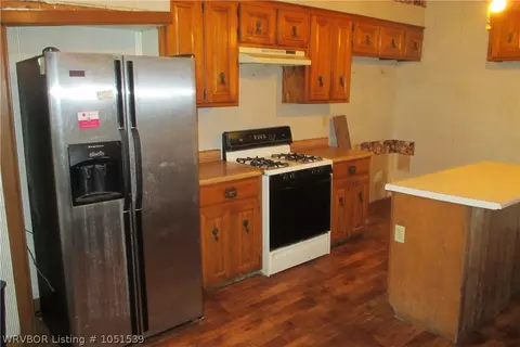 815 Wood, Paris, AR 72855 photo 3