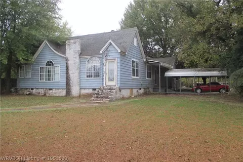 815 Wood, Paris, AR 72855 photo 1