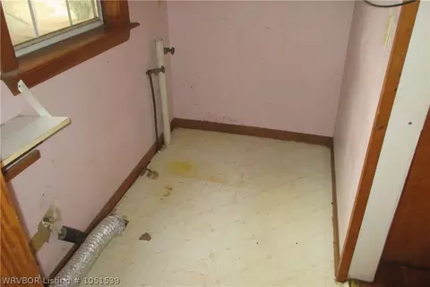 815 Wood, Paris, AR 72855 photo 8