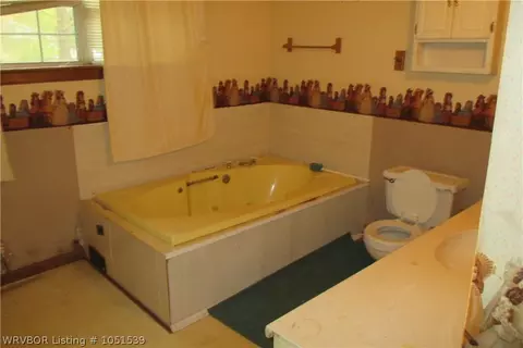 815 Wood, Paris, AR 72855 photo 11