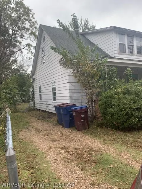 211 N 21st St, Fort Smith, AR 72901 photo 2
