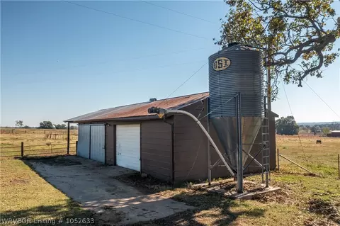 2406 N Highway 252, Lavaca, AR 72941 photo 32