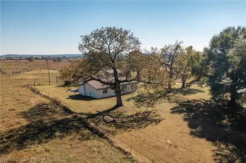 2406 N Highway 252, Lavaca, AR 72941 photo 3