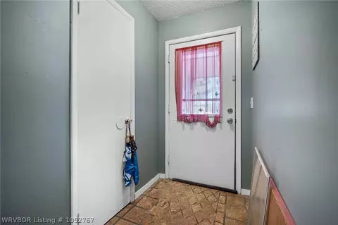 601 Southerland, Gans, OK 74936 photo 3