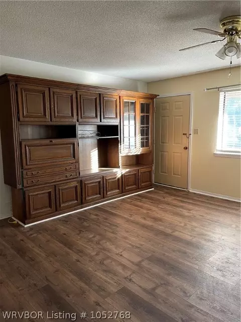1807 Harkey St, Paris, AR 72855 photo 4