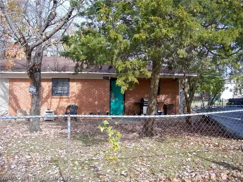 1923 N J St, Fort Smith, AR 72901 photo 2