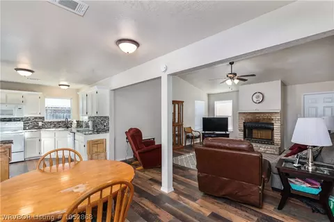 107 Commanche Loop, Roland, OK 74954 photo 3