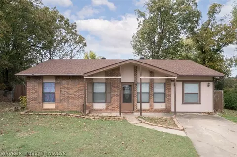 1385 15th Ter, Barling, AR 72923 photo 1