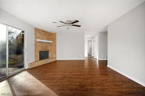221 S 21st Ter, Fort Smith, AR 72908 photo 6
