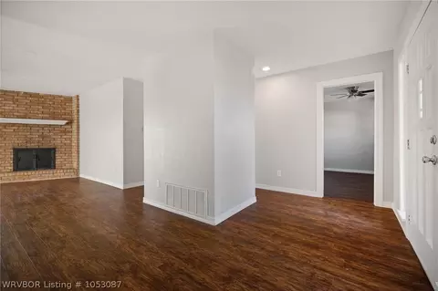 221 S 21st Ter, Fort Smith, AR 72908 photo 9