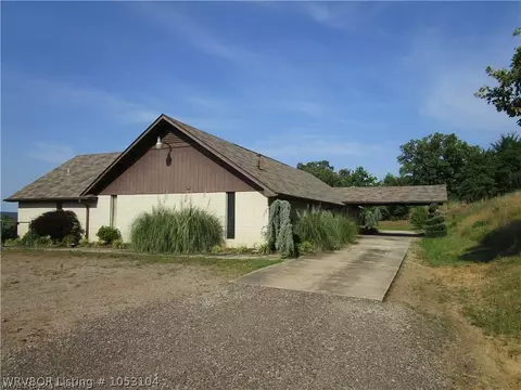 1710 Highway 10, Hackett, AR 72937 photo 3