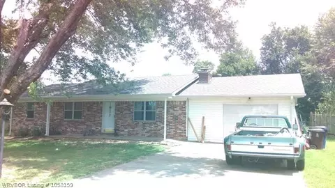 7509 Martin Dr, Fort Smith, AR 72908 photo 1