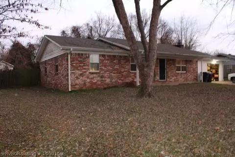 7509 Martin Dr, Fort Smith, AR 72908 photo 3