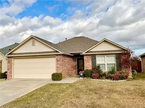 2701 Dyllan Ct, Fort Smith, AR 72908 photo 1