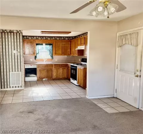 207 W Spring St, Ozark, AR 72949 photo 7