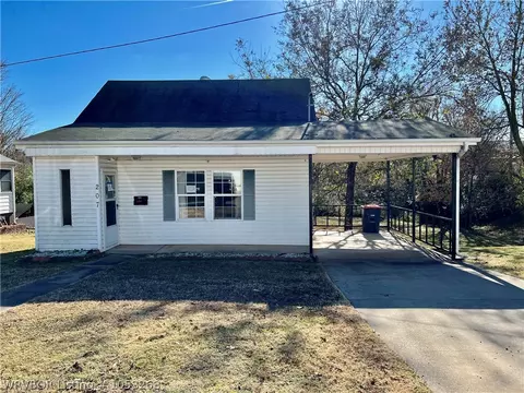 207 W Spring St, Ozark, AR 72949 photo 1