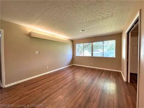 916 N 3rd St, Ozark, AR 72949 photo 7