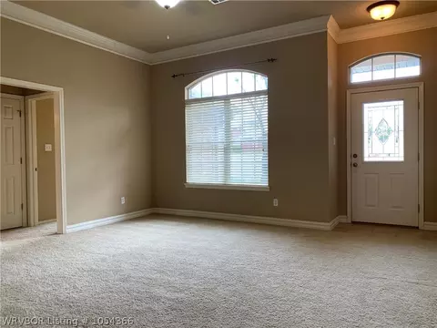 7314 Red Pine Dr, Fort Smith, AR 72916 photo 2