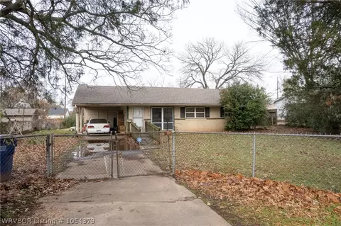 2913 Houston St, Fort Smith, AR 72901 photo 4