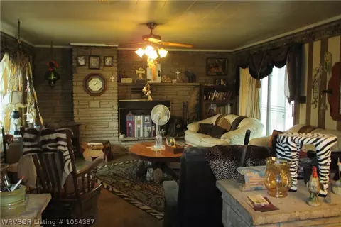110 Randolph St, Paris, AR 72855 photo 5