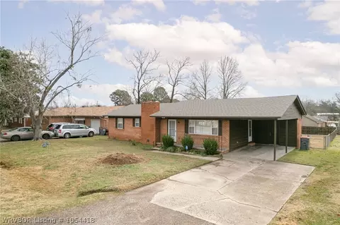 1105 C St, Barling, AR 72923 photo 1