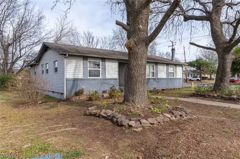 8 Raleigh Cir, Fort Smith, AR 72901 photo 2