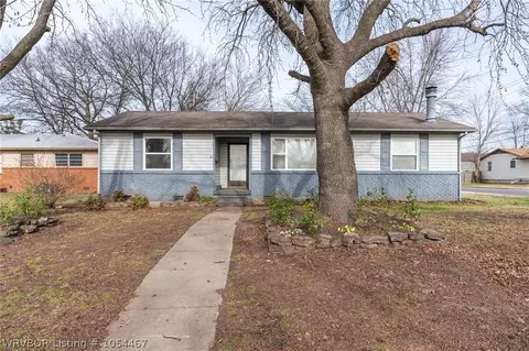 8 Raleigh Cir, Fort Smith, AR 72901 photo 1