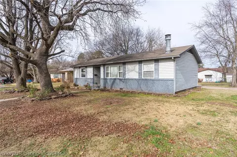 8 Raleigh Cir, Fort Smith, AR 72901 photo 3