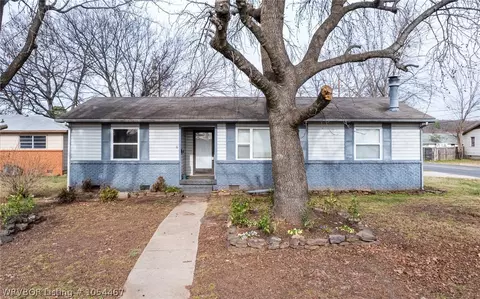 8 Raleigh Cir, Fort Smith, AR 72901 photo 4