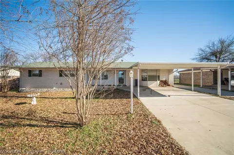 200 Maple Dr, Pocola, OK 74902 photo 1